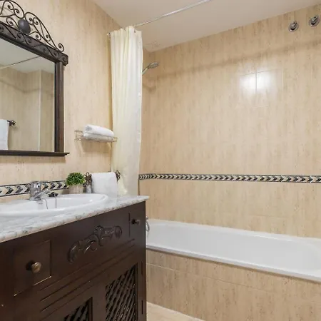 Playa Vistamar Apartment *